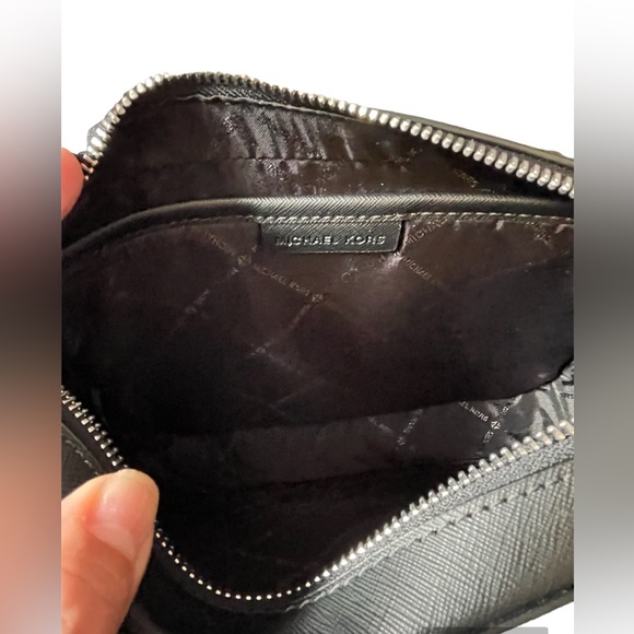 NWOT Michael Kors Jetset Crossbody - Picture 12 of 15